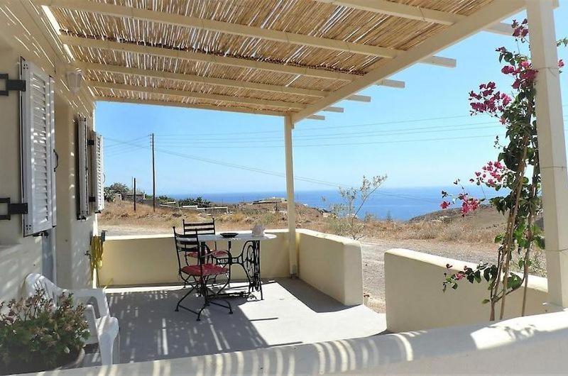 Drakkar Houses Fira  Exterior foto